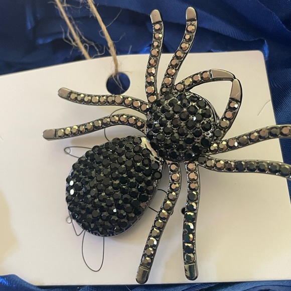 Sparkle Spider Clip - Picture 3 of 4